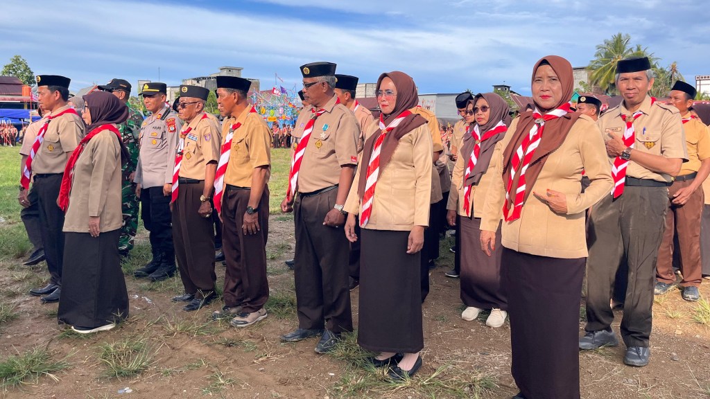 Jambore Pramuka Ranting Pitumpanua Digelar Pasca-Pengukuhan Kwarran di Lapangan H. Andi&nbsp;Manginda