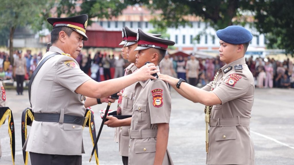Upacara Penutupan Pendidikan Bintara Polri 2025, Kapolda Sulsel Ingatkan Jaga Marwah&nbsp;Institusi