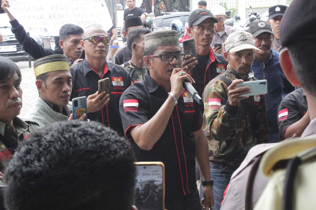 BRI Sengkang Di Demo terkait Agunan bermasalah, Mediasi berlangsung&nbsp;tertutup.