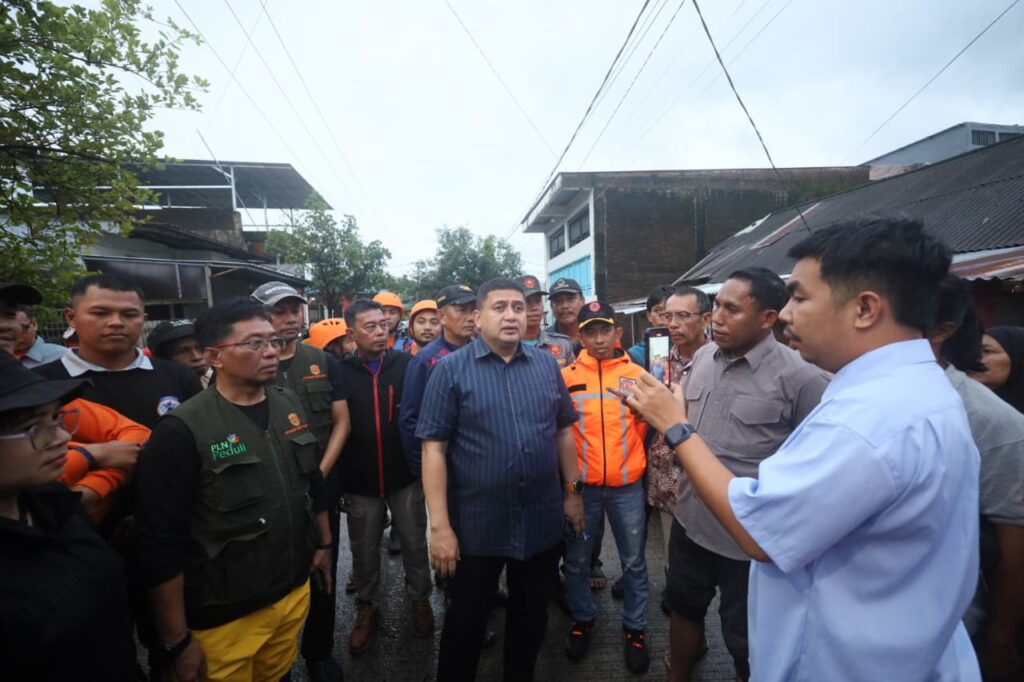 Wali Kota Munafri Tinjau Lokasi Banjir di Biringkanaya, Cari Solusi Penanganan di Sungai Biring Je’ne