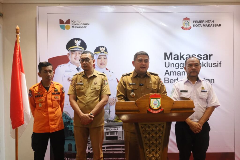 Pemkot Makassar Tetapkan Status Siaga Cuaca, Munafri Imbau Warga Tingkatkan Kewaspadaan