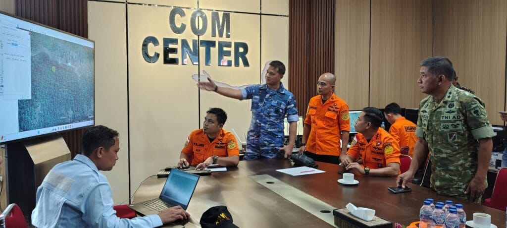 Tim SAR Temukan Serpihan Pesawat di Wilayah Sulsel, Operasi Pencarian Terus Diperluas