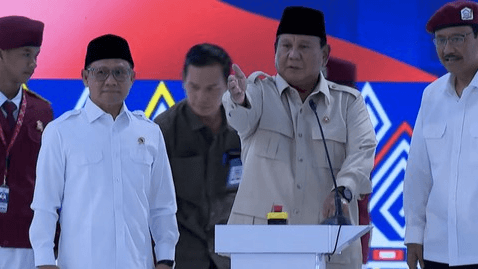 Prabowo: Keringat Pemulung Lebih Terhormat dari Dasi yang Mencuri Uang Rakyat
