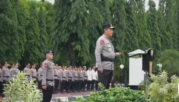 Kapolri Tolak Polri di Bawah Kementerian, Apel Gabungan Polda Sulsel Pertegas Arah Kebijakan