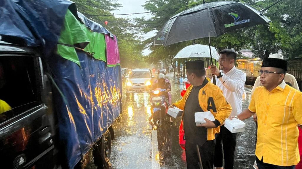 Partai Golkar Sulsel gelar buka puasa dan bagi takjil setiap hari hingga 29 Ramadhan