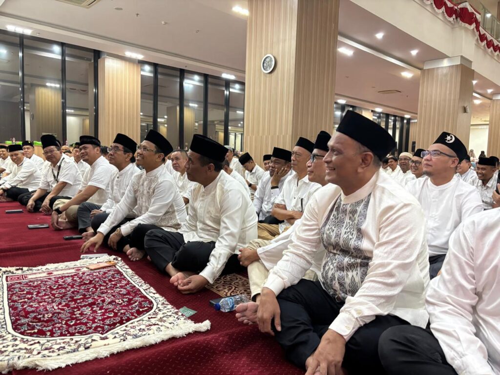 Perkuat Silaturahmi, Wabup Wajo Hadiri Bukber Bareng KEMAWA dan IKA UNHAS di Makassar