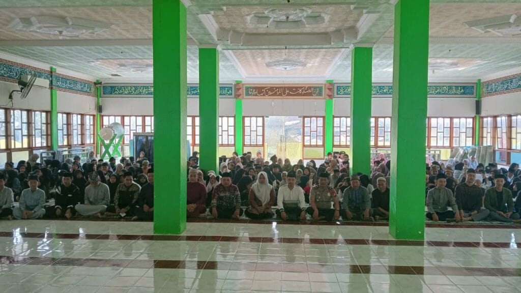 Ratusan Peserta Ramaikan Festival Anak Saleh HIPERMAWA Kom. Bola