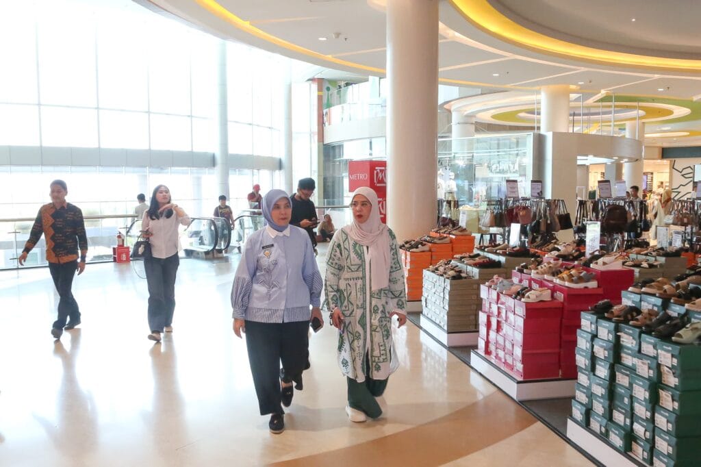 Aliyah Mustika Ilham Apresiasi Kreativitas Industri Fashion Lokal