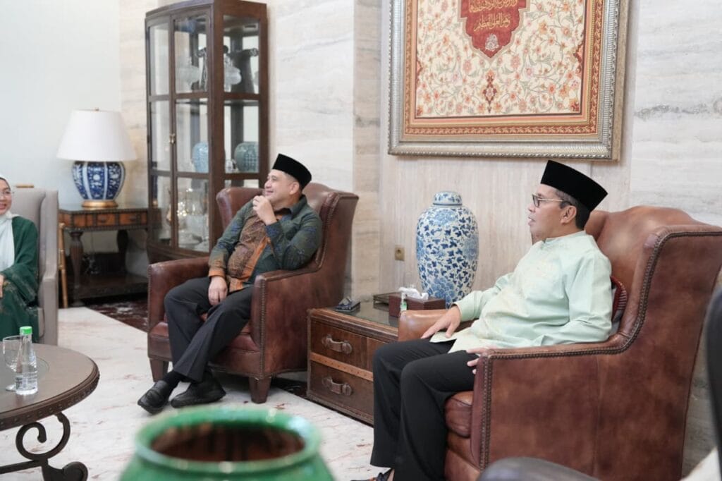 Silaturahmi Idulfitri: Appi Sambangi Satu Per Satu Kediaman Tiga Mantan Wali Kota di Makassar