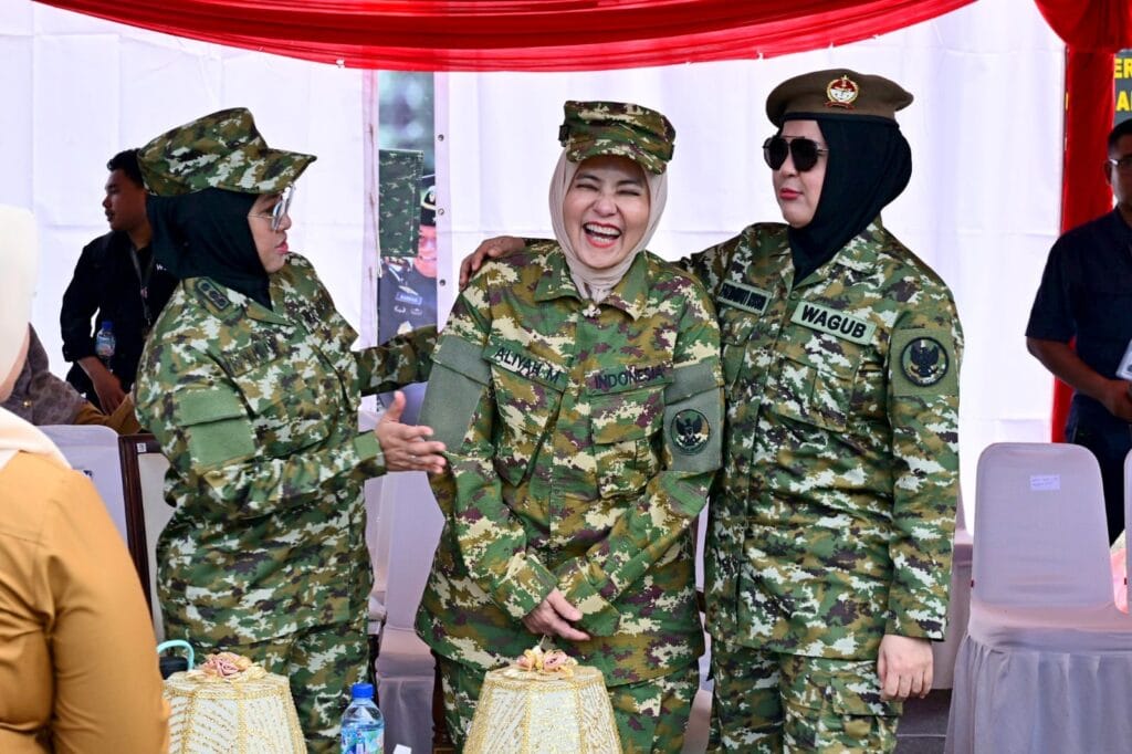 Aliyah Mustika Ilham Hadiri Upacara Pembukaan Latsarmil Komcad ASN dan Kepala Desa se-Sulsel