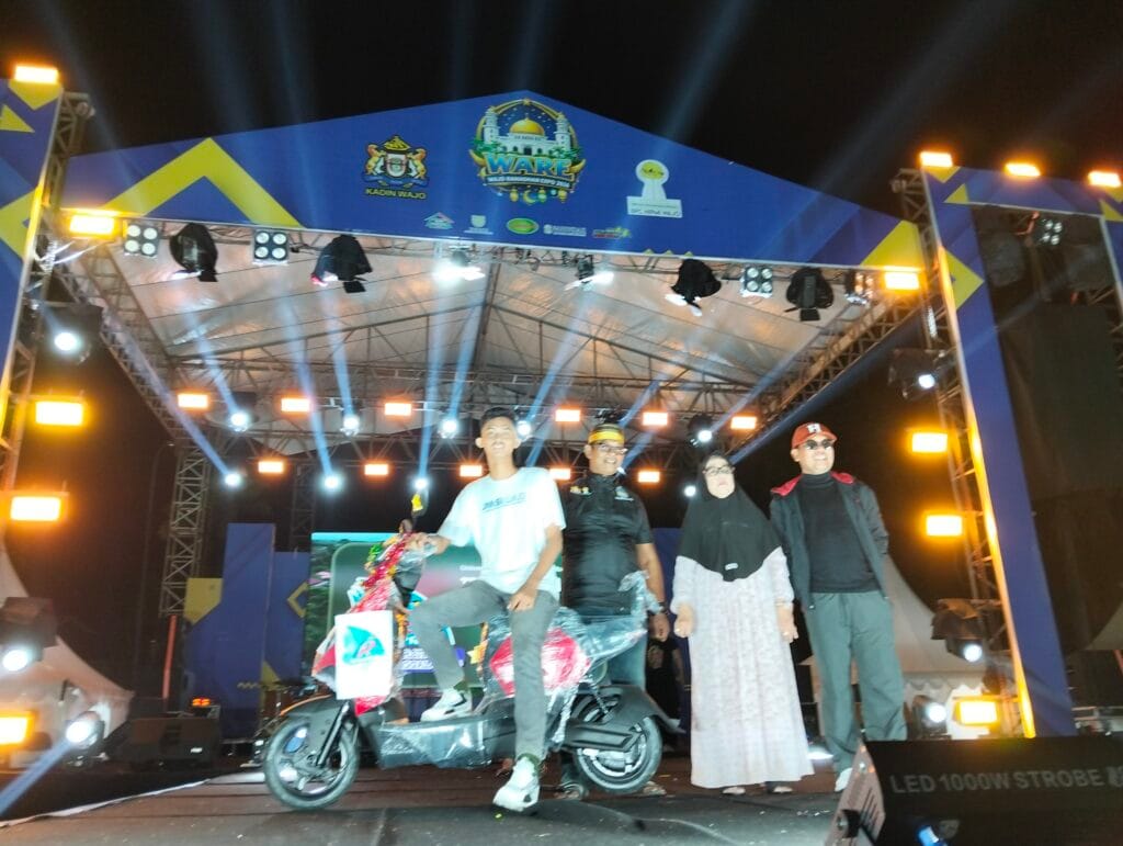 Salman dari Anabanua Menang Motor Listrik dari Uniprima di Malam Final Patrol Competition WARE 2026