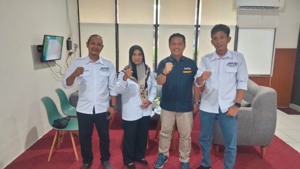 Kawal Program Pemerintah, JMSI Wajo Dorong Keterbukaan Informasi di Bulog Cabang Wajo