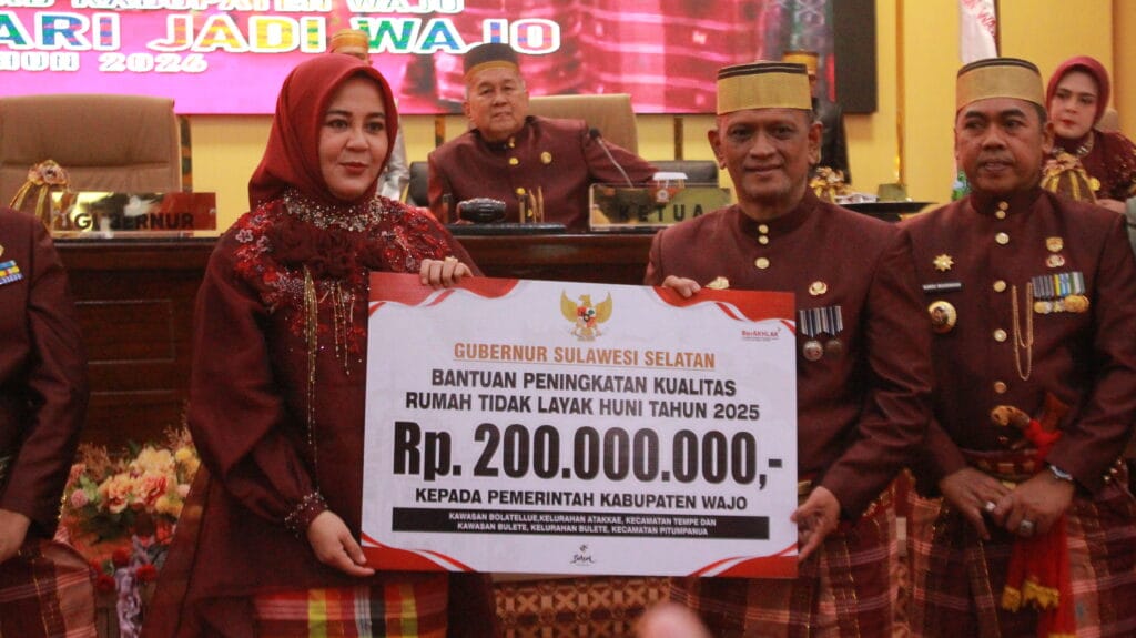 Pemprov Sulsel Guyur Kabupaten Wajo dengan Berbagai Bantuan Strategis di HJW 627
