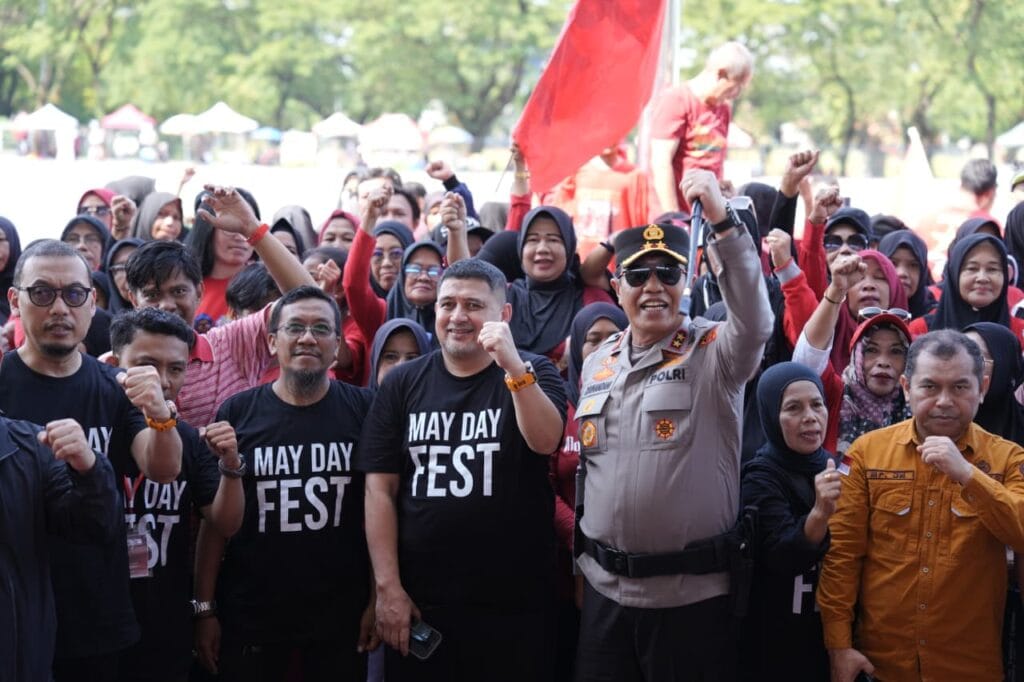 May Day 2026, Munafri-Aliyah Ramaikan Fun Walk Serikat Buruh dan Pekerja
