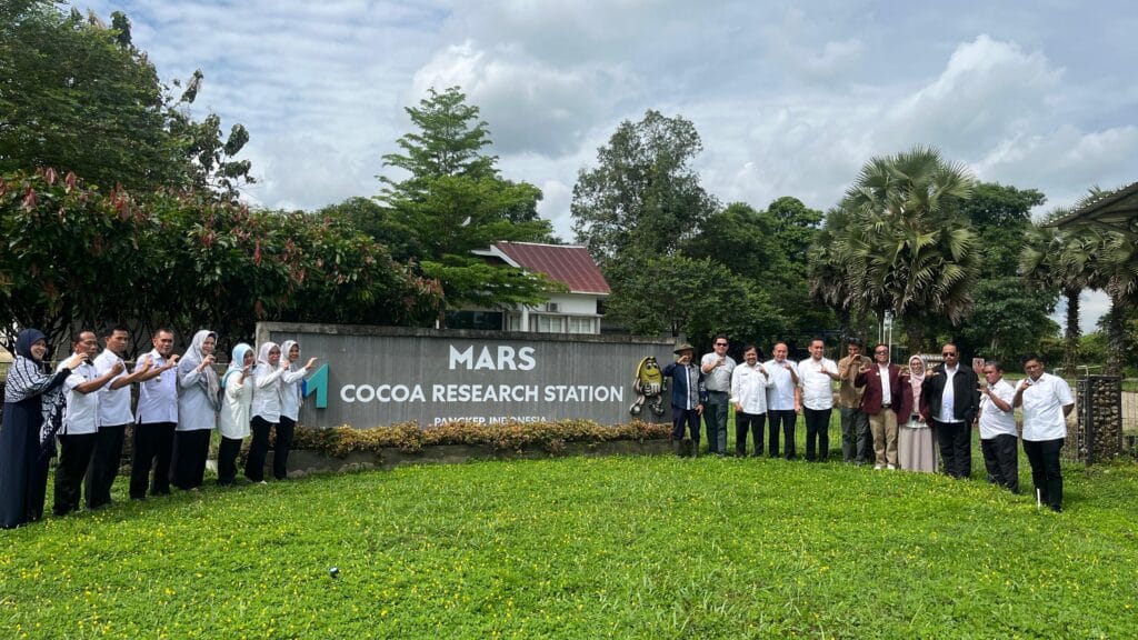 UNIPRIMA Sengkang Gandeng PT Mars Cocoa Cetak “Doktor Kakao”, Mahasiswa Dikarantina Sebulan Penuh