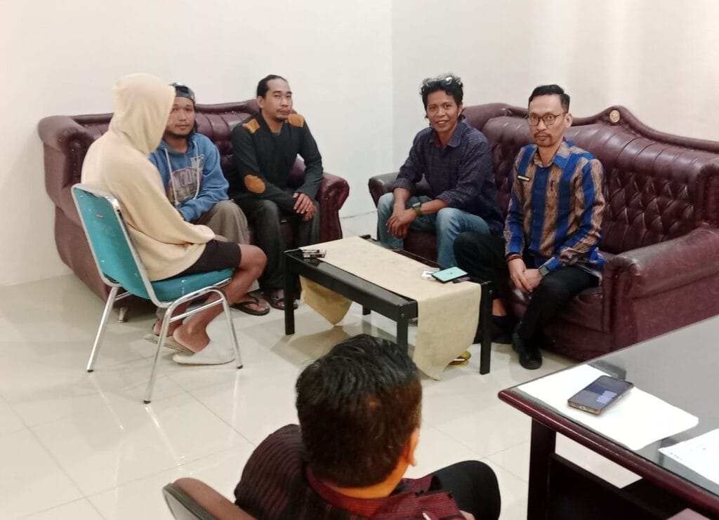 Aspirasi ke DPRD Wajo, APALA Minta Pertamina Evaluasi Pelayanan SPBU