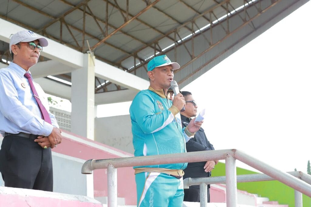 Resmi Dilepas Wabup Wajo, Kontingen Porsenijar PGRI Siap Berangkat ke Sidrap