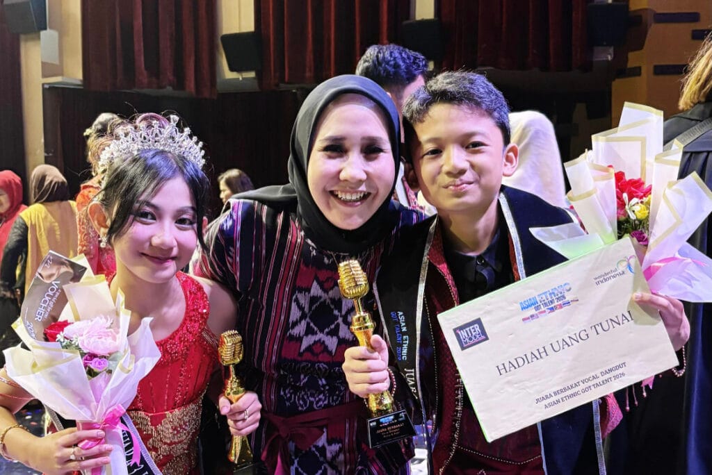 Di Balik Juara ASIAN ETHNIC GOT TALENT 2026: Dian KDI Kawal Penuh Talenta Cilik Wajo hingga ke Jakarta