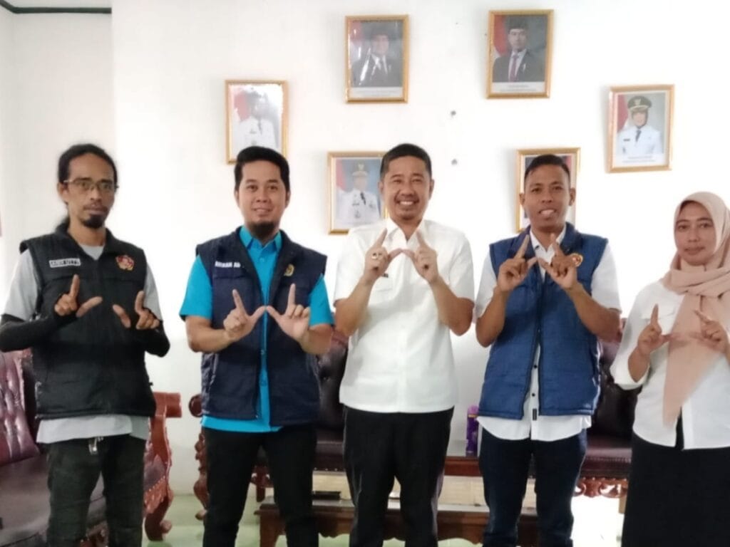 DLH dan Karang Taruna Wajo Perkuat Sinergi, Siap Gencarkan Gerakan PISOTA’ dan Edukasi Lingkungan