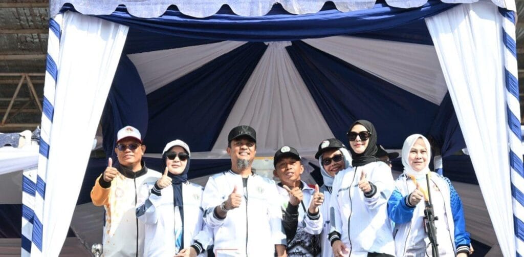 Di Hadapan Puluhan Ribu Peserta Porsenijar PGRI, Gubernur Sulsel: Saya Tidak Bisa Bikin Apa-Apa Kalau Bukan karena Guru
