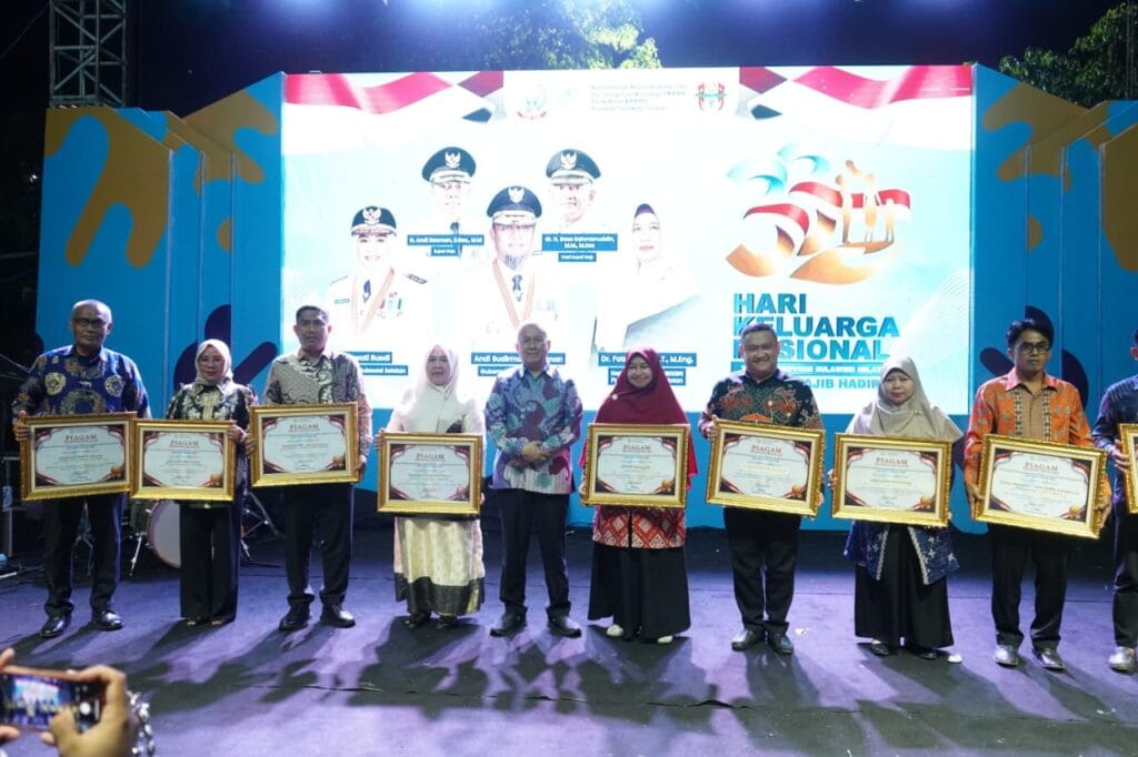 Bupati dan Ketua DPRD Wajo Hadiri Gala Dinner Harganas ke-33, Perkuat Komitmen Bangga Kencana