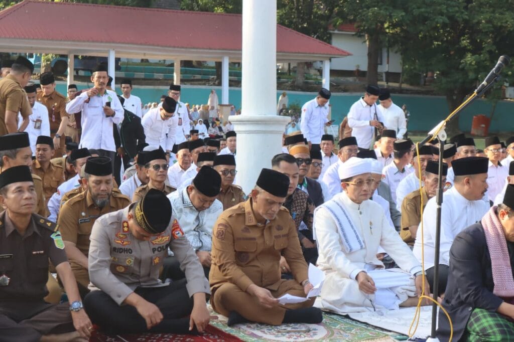 Atasi Dampak Kekeringan, Pemkab Wajo Gelar Salat Istisqa Dipimpin Prof Nasaruddin Umar